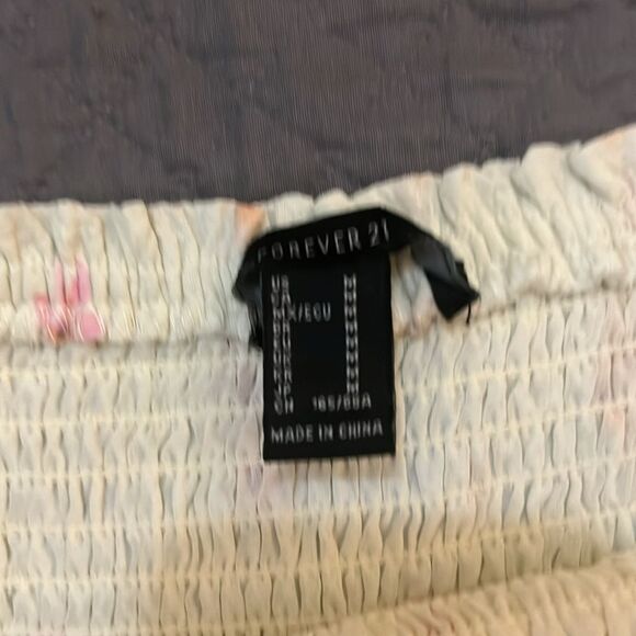 Forever 21 Spring Floral Statement Sleeve Flowy Top - Picture 6 of 13